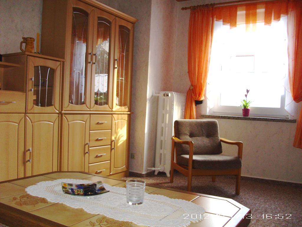 Ferienwohnung Zum Wald ゼリン エクステリア 写真